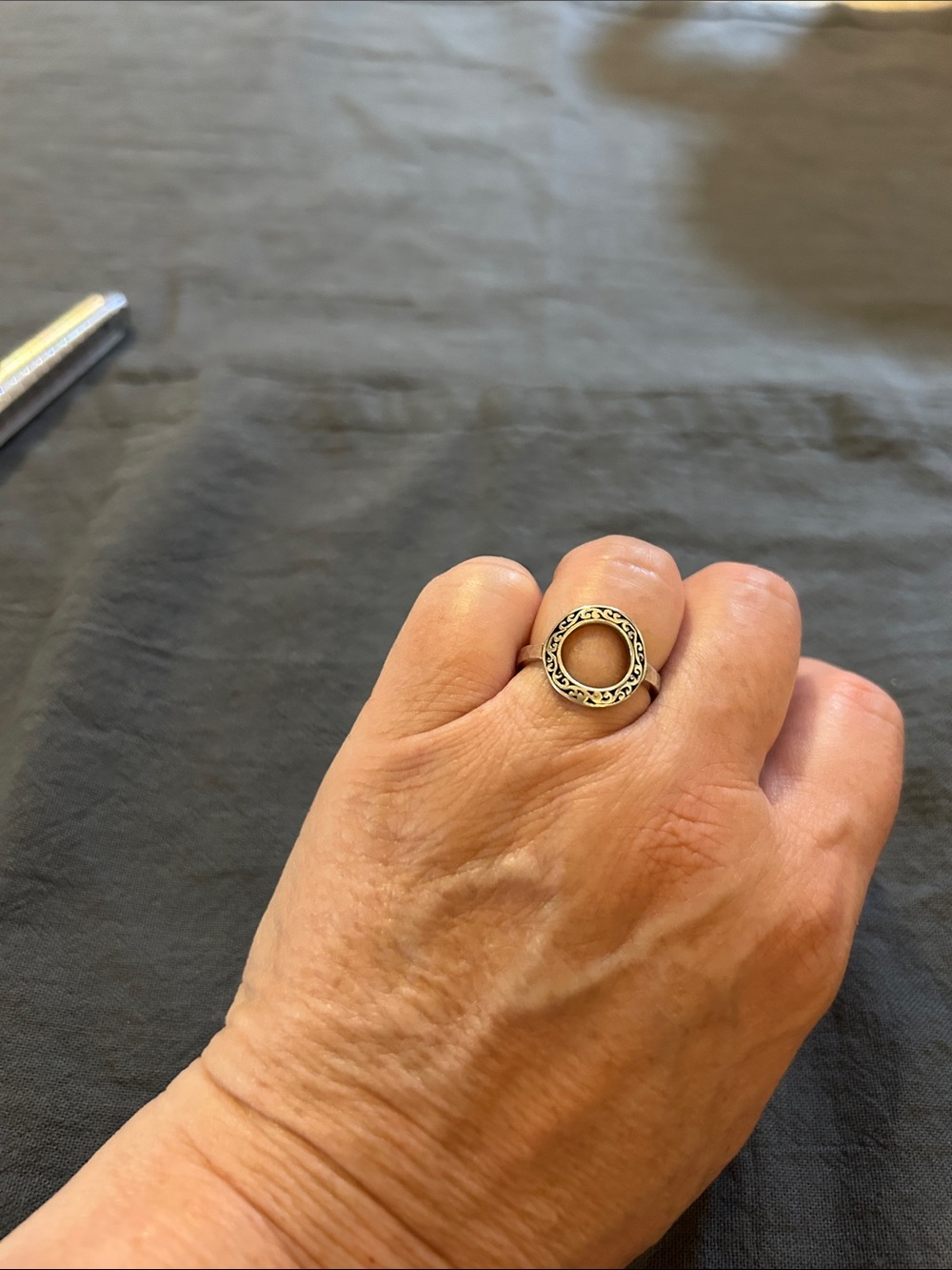 Beautiful Lois Hill 925 circle ring sz 7 - Picture 7 of 8